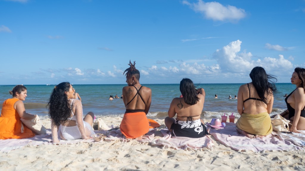 What Goes Around Your Friend Circle, Comes to&nbsp;You